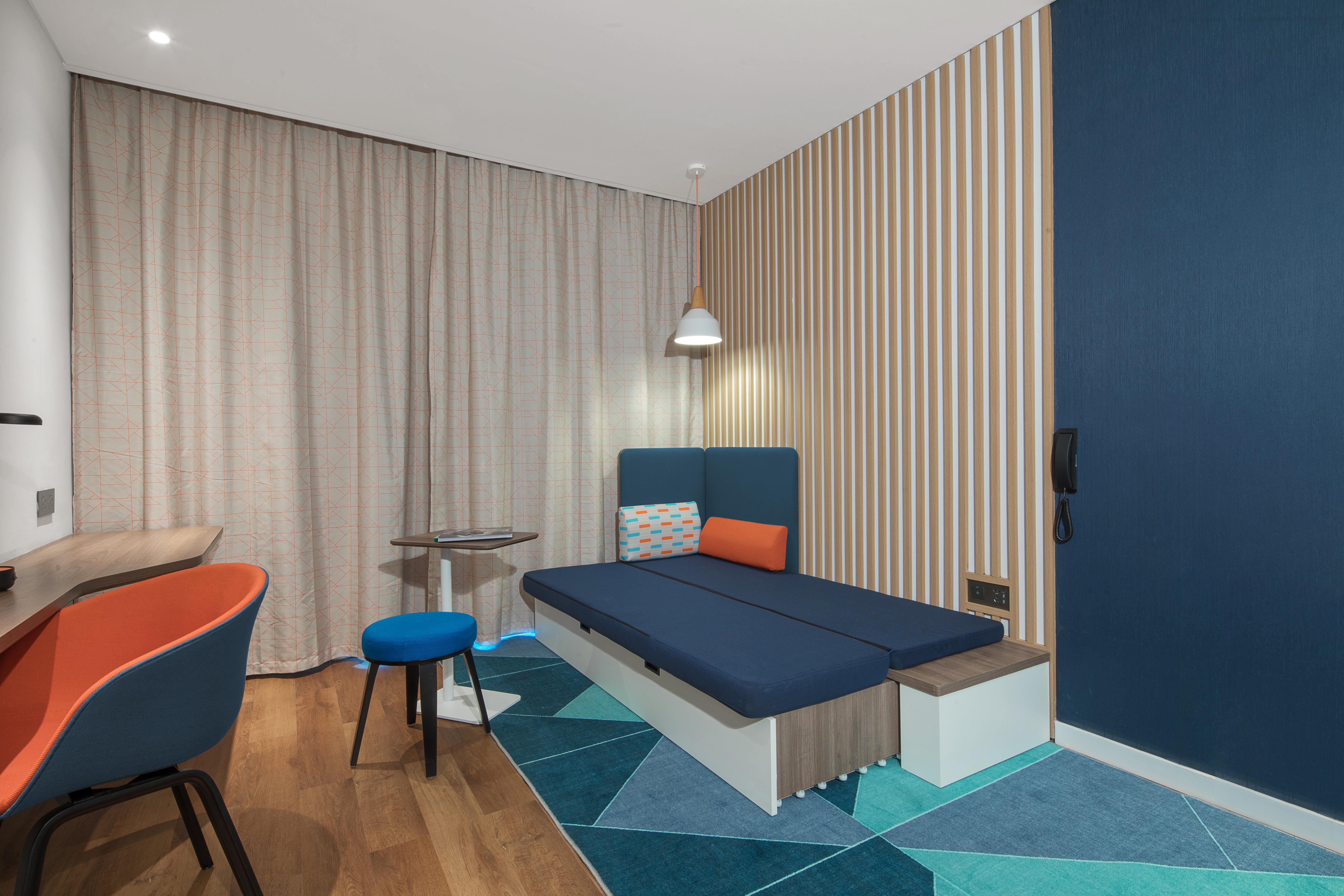 Holiday Inn Express Shanghai Tourism Zone 28/51