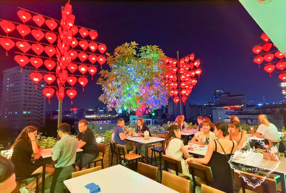 Duc Vuong Hotel 56/86