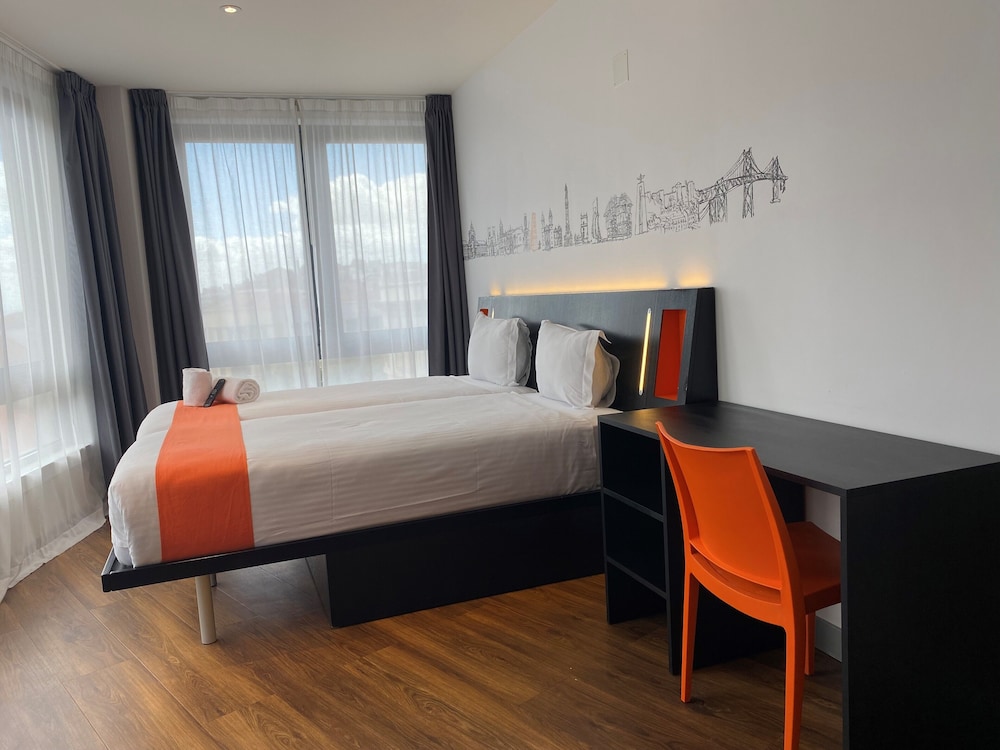 easyHotel Lisbon 10/36