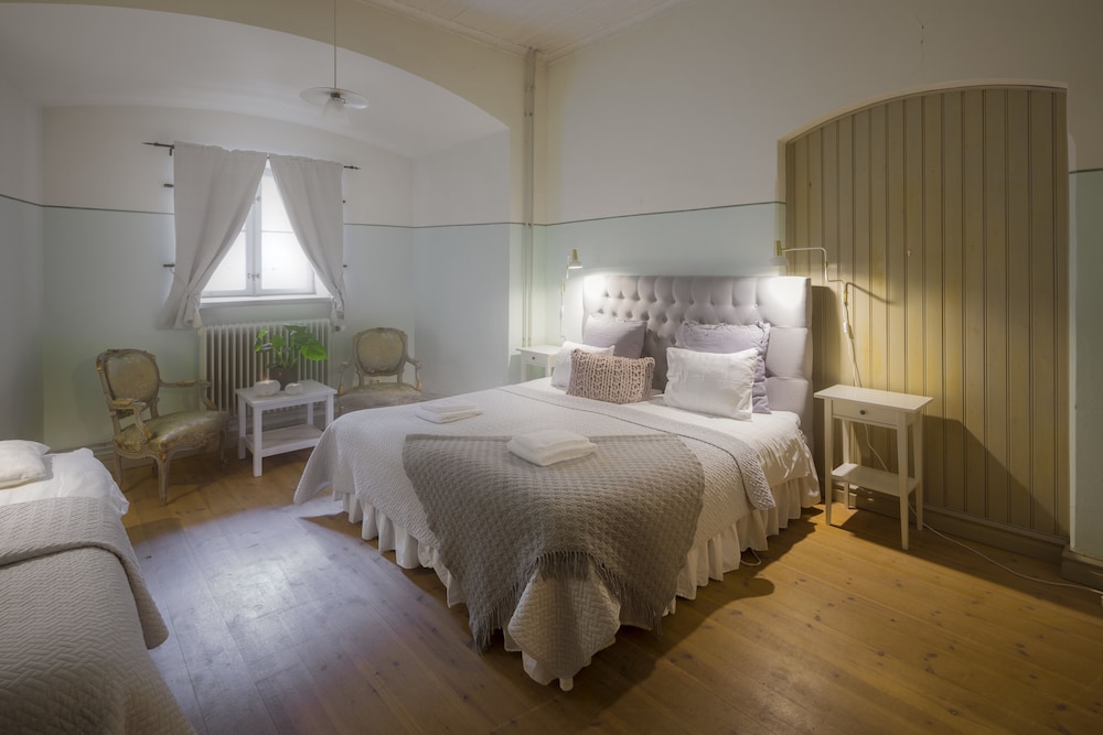 Economy, Triple, 3 Beds