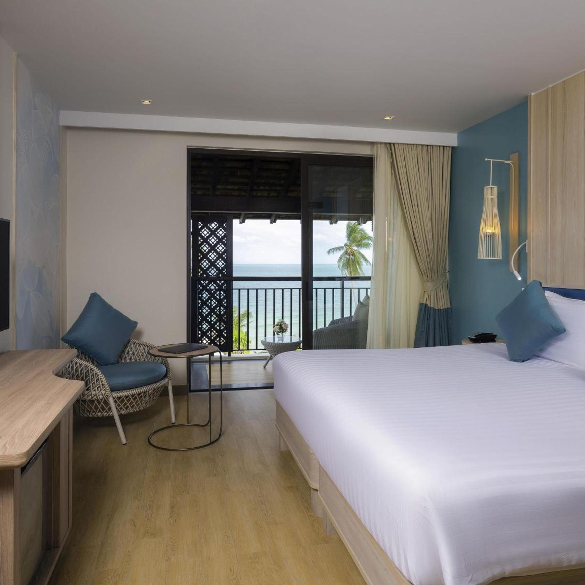 Deluxe, Double Bed, Beach Side, Sea View