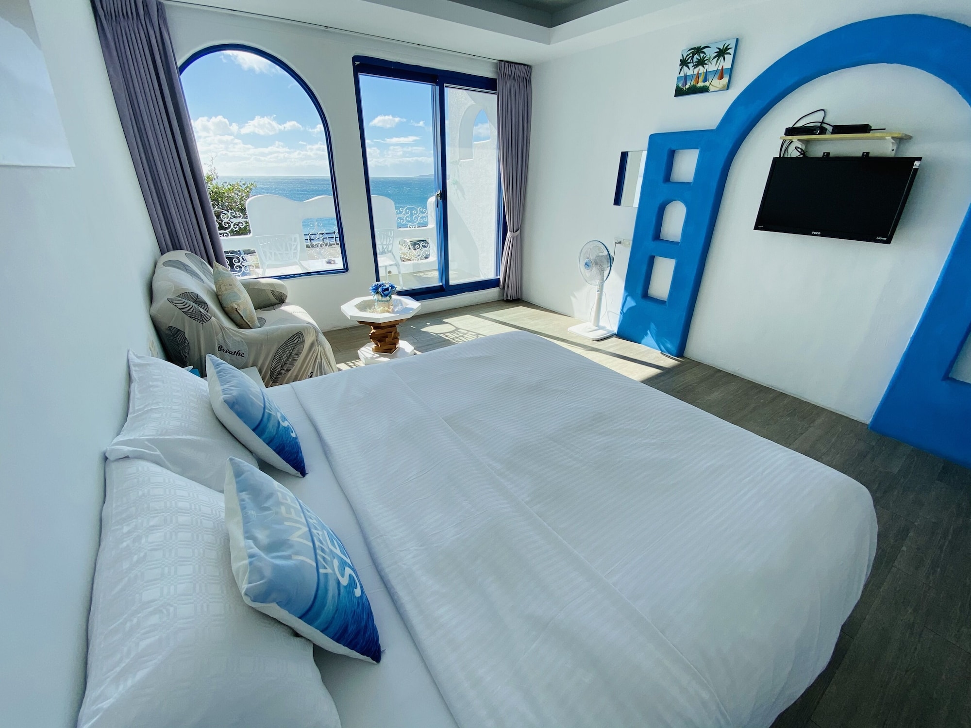 DELUXE, DOUBLE BED, OCEAN VIEW