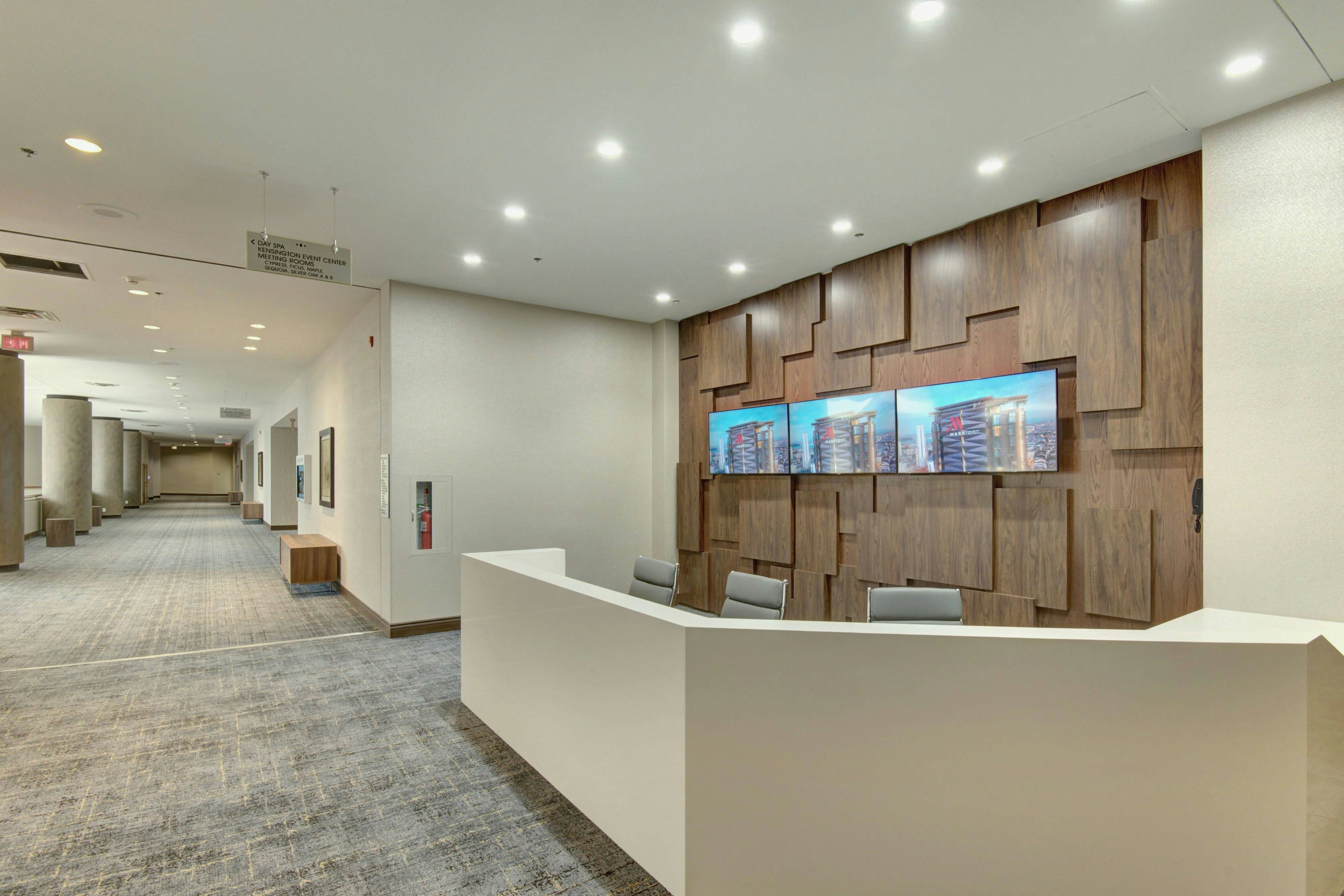 Lobby at Tulsa Marriott Southern Hills, TULSA - OK