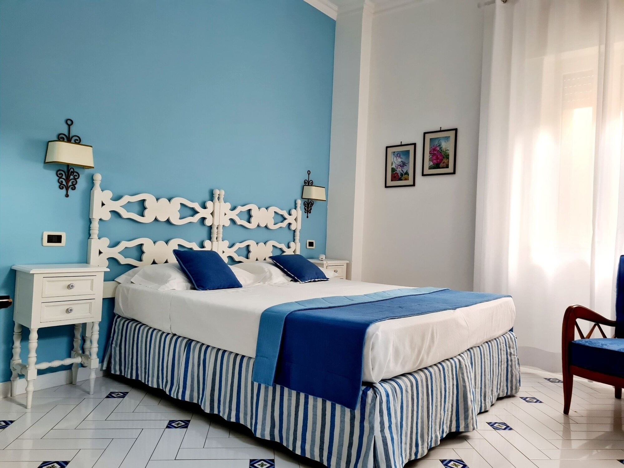 STANDARD, DOUBLE OR TWIN BED