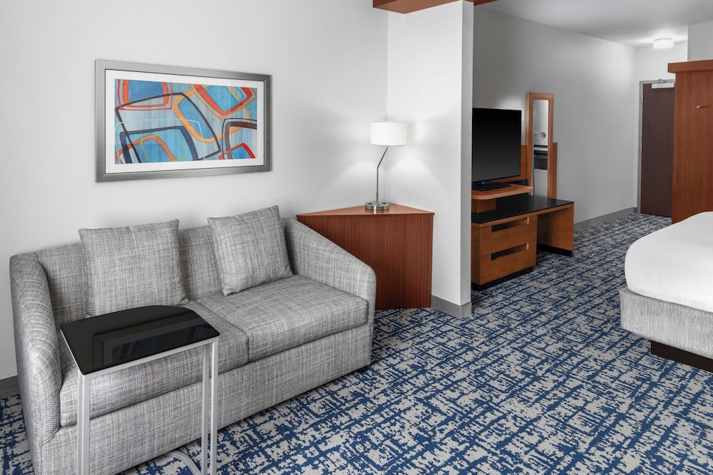 Fairfield Inn Suites Calhoun 26/47