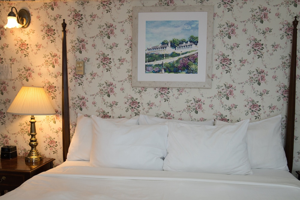 Lake View Hotel 22/46