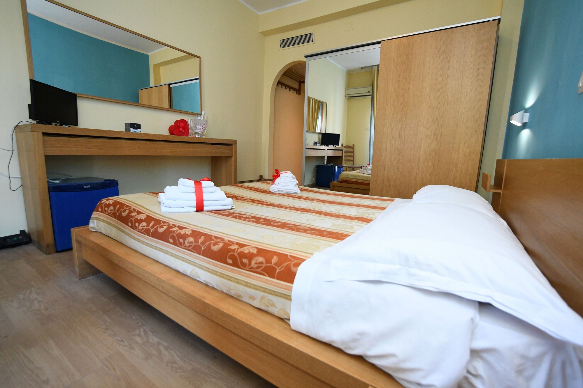 Economy, Double Bed, Sea Front
