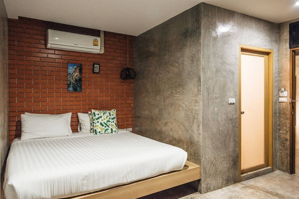 Journey Hostel Suratthani 27/56