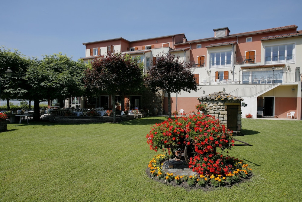 LE BEAU RIVAGE 50/58