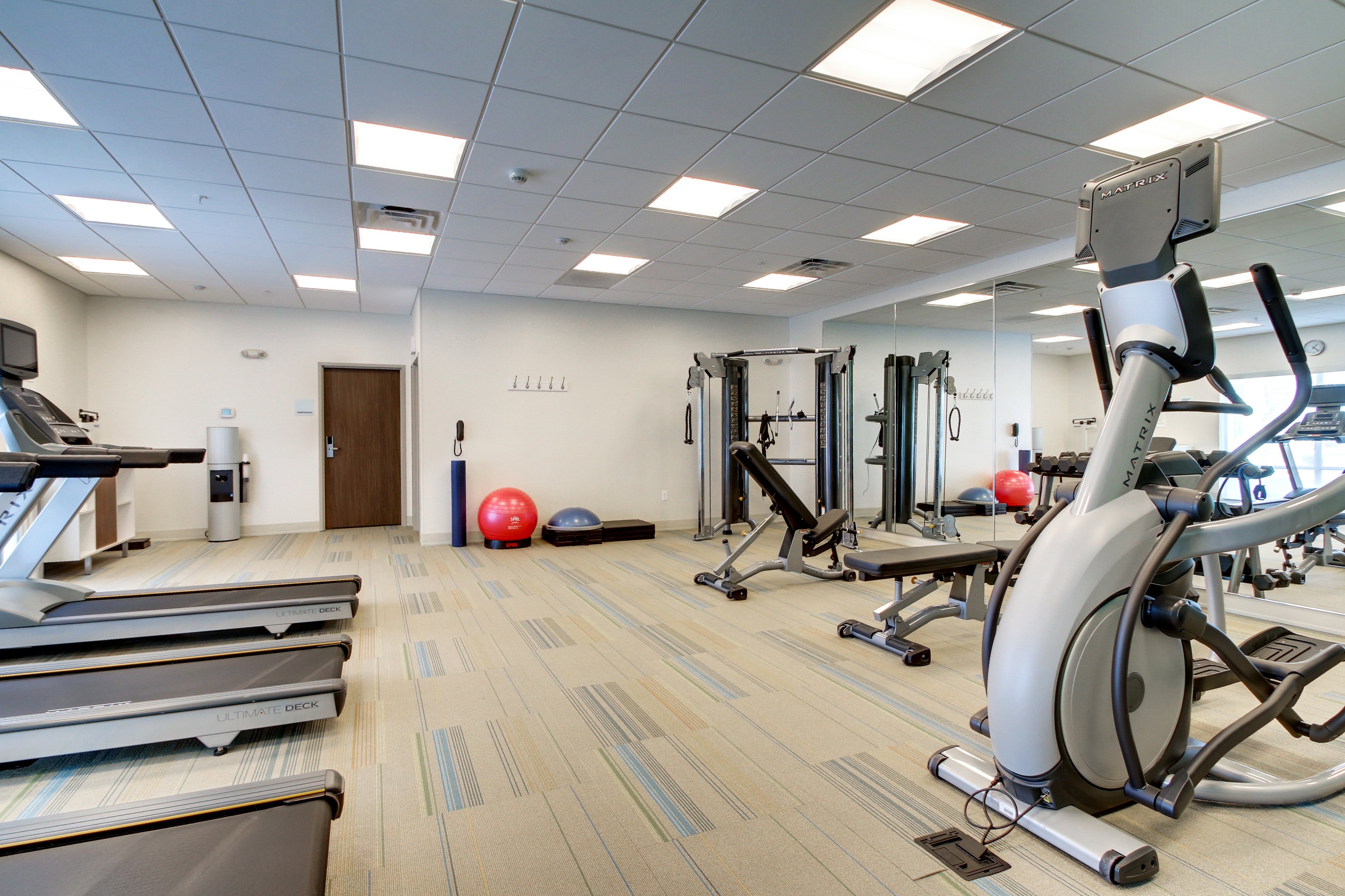 Holiday Inn Express & Suites GALESBURG 43/61