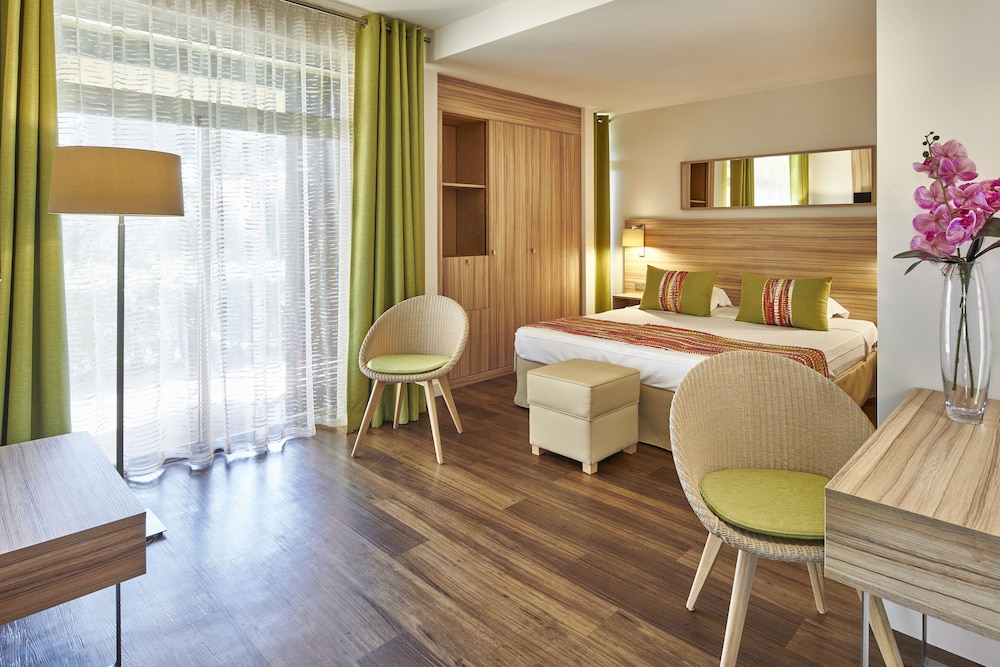 Hotel Vacances Bleues Delcloy 34/66