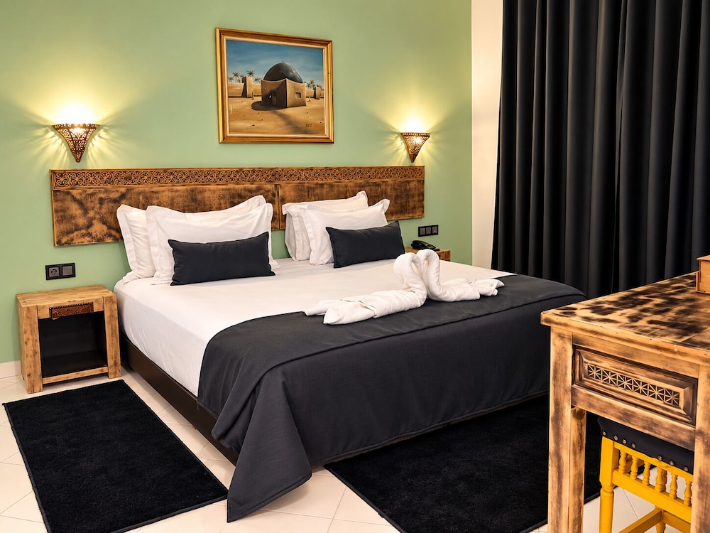 غرفة كومفورت بسرير كوين، Hotel Tafoukt 5/9