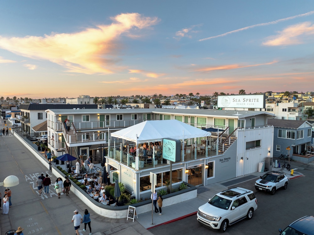 Sea Sprite Hotel 38/48