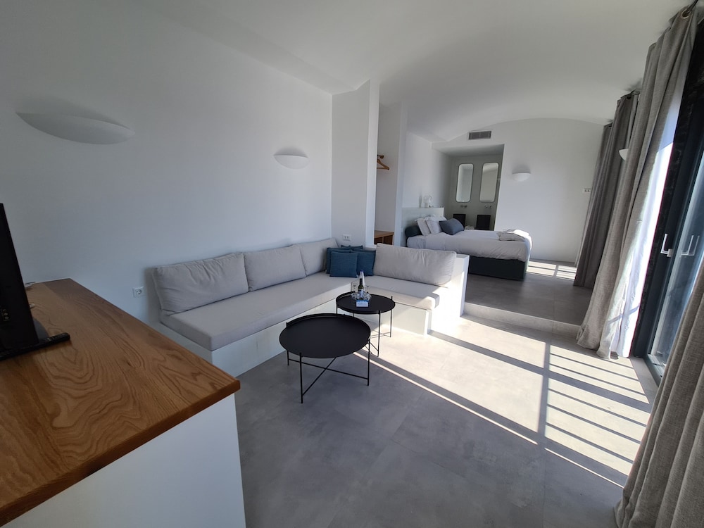 Panorama Suites 44/76