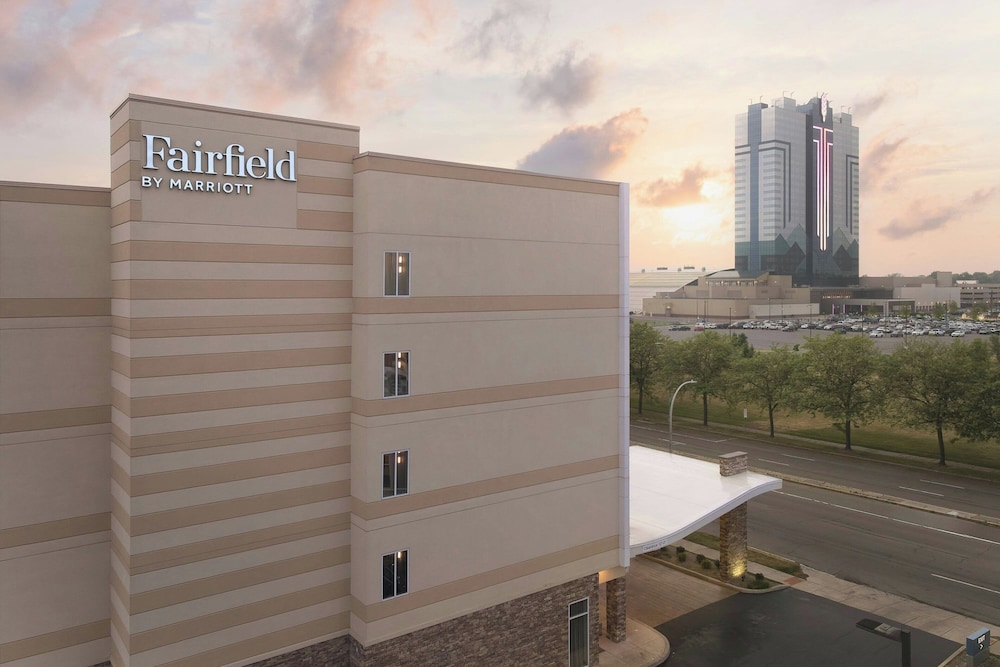 Fairfield Inn & Suites Niagara Falls