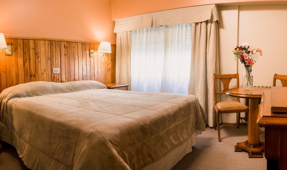 Nevada Hotel Bariloche 8/50