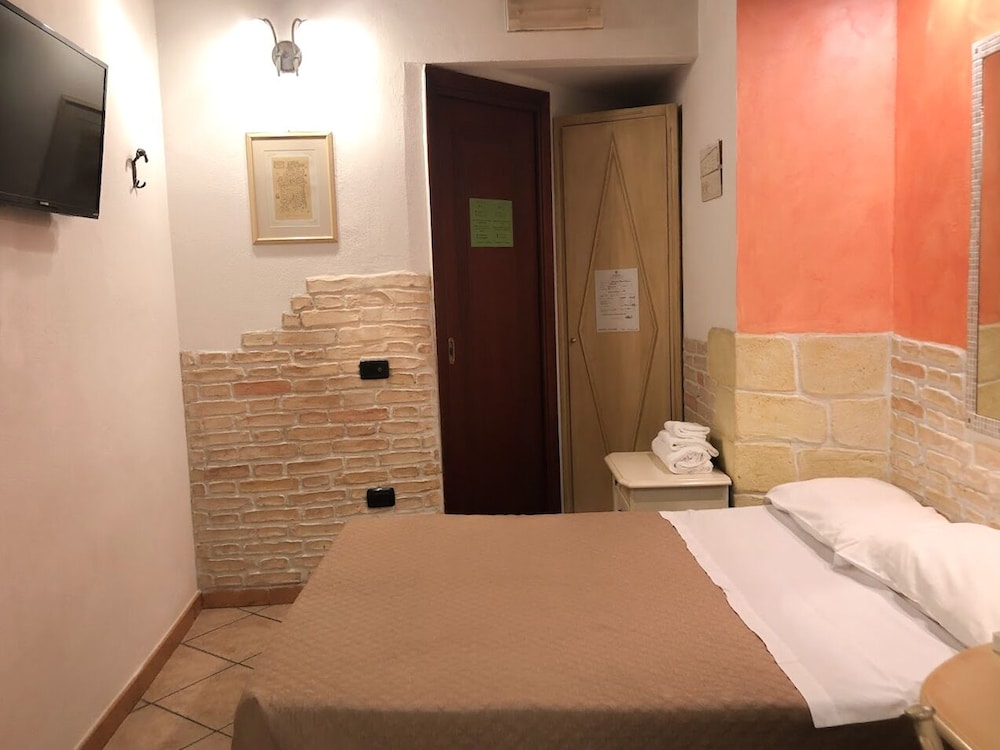 Sardinia Domus 34/68