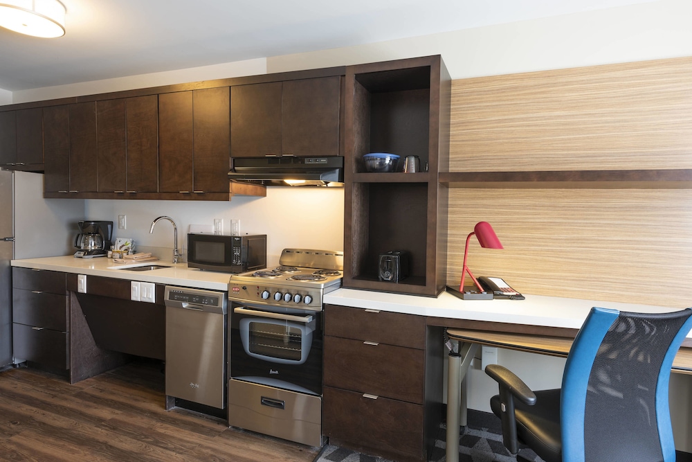 TownePlace Suites by Marriott Louisville North 34/40