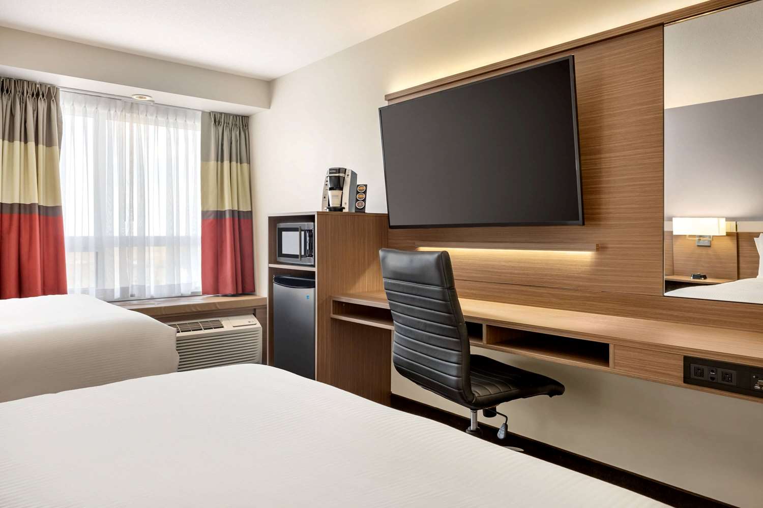Microtel Inn & Suites By Wyndham Bonnyville 37/43