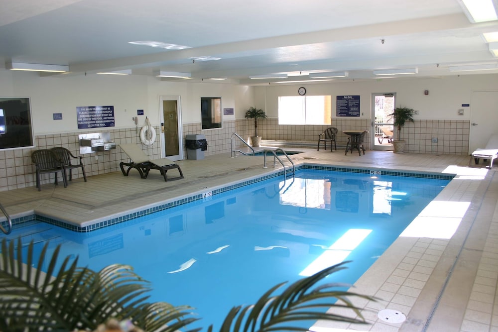 swimming pool spa