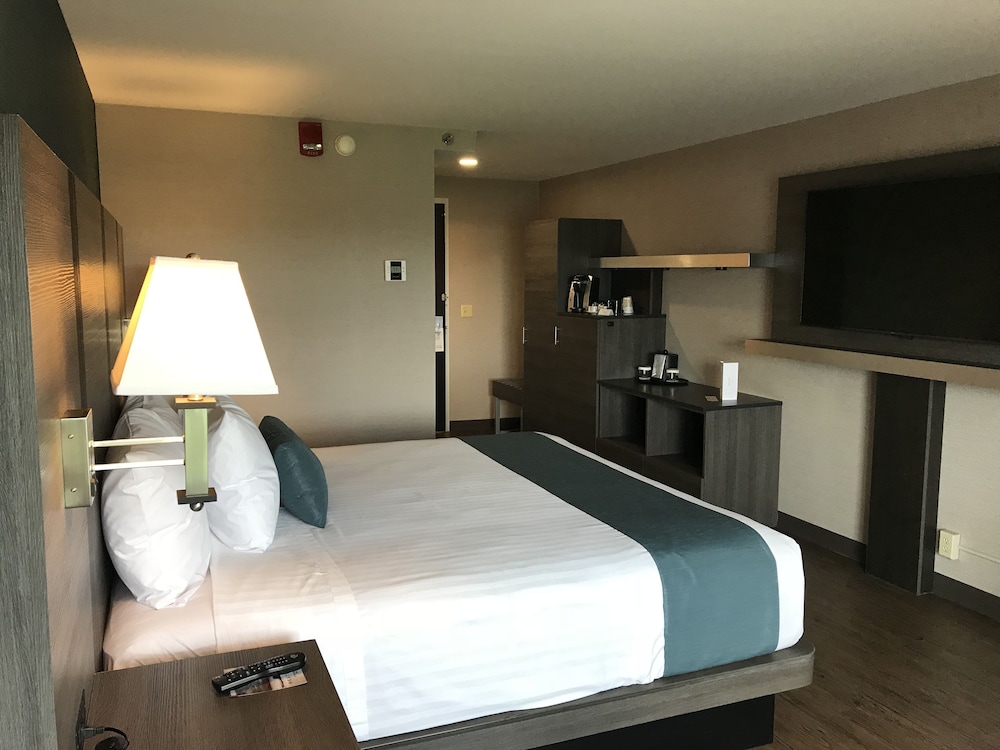 RIT INN & CONFERENCE CENTER 21/56