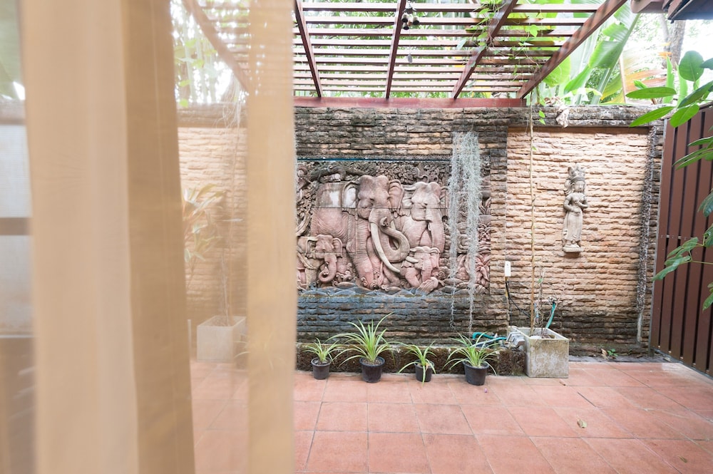 RUEN ARIYA RESORT 39/76