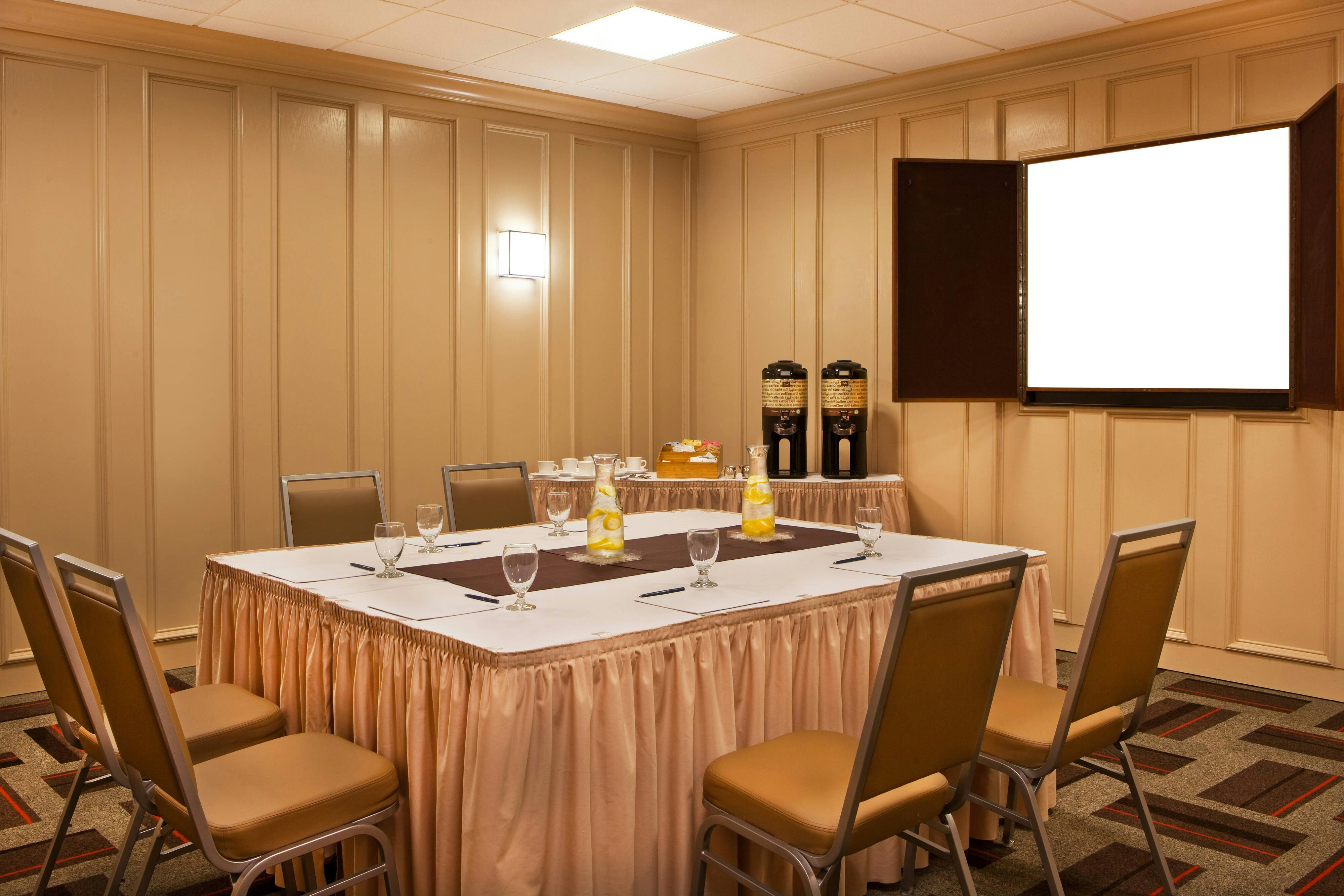Four Points by Sheraton Saginaw 19/20