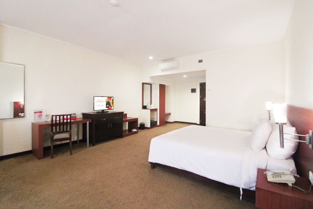 SWISS-BELHOTEL MANOKWARI 36/80