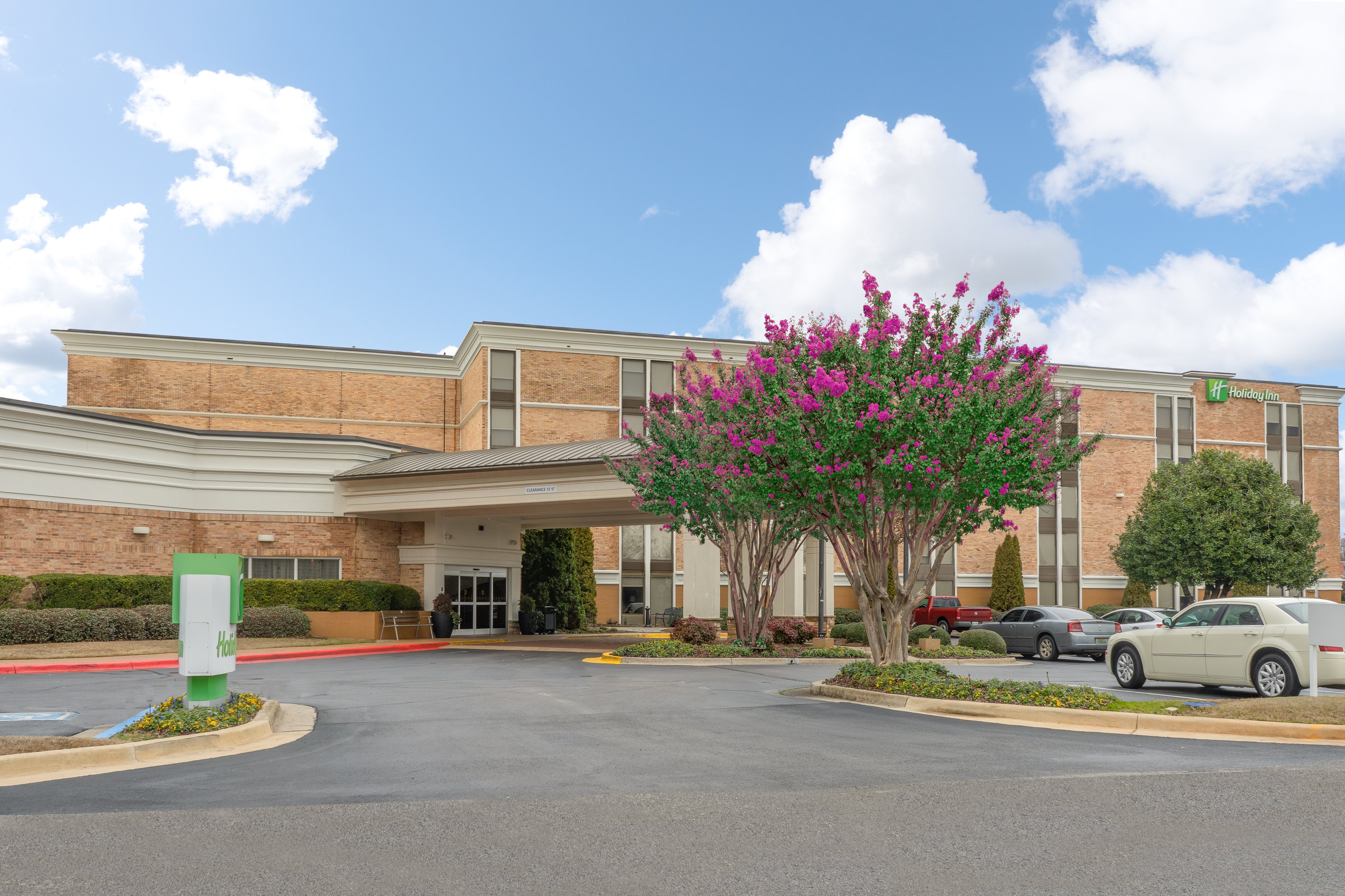 Holiday Inn Huntsville Research Park 49/52