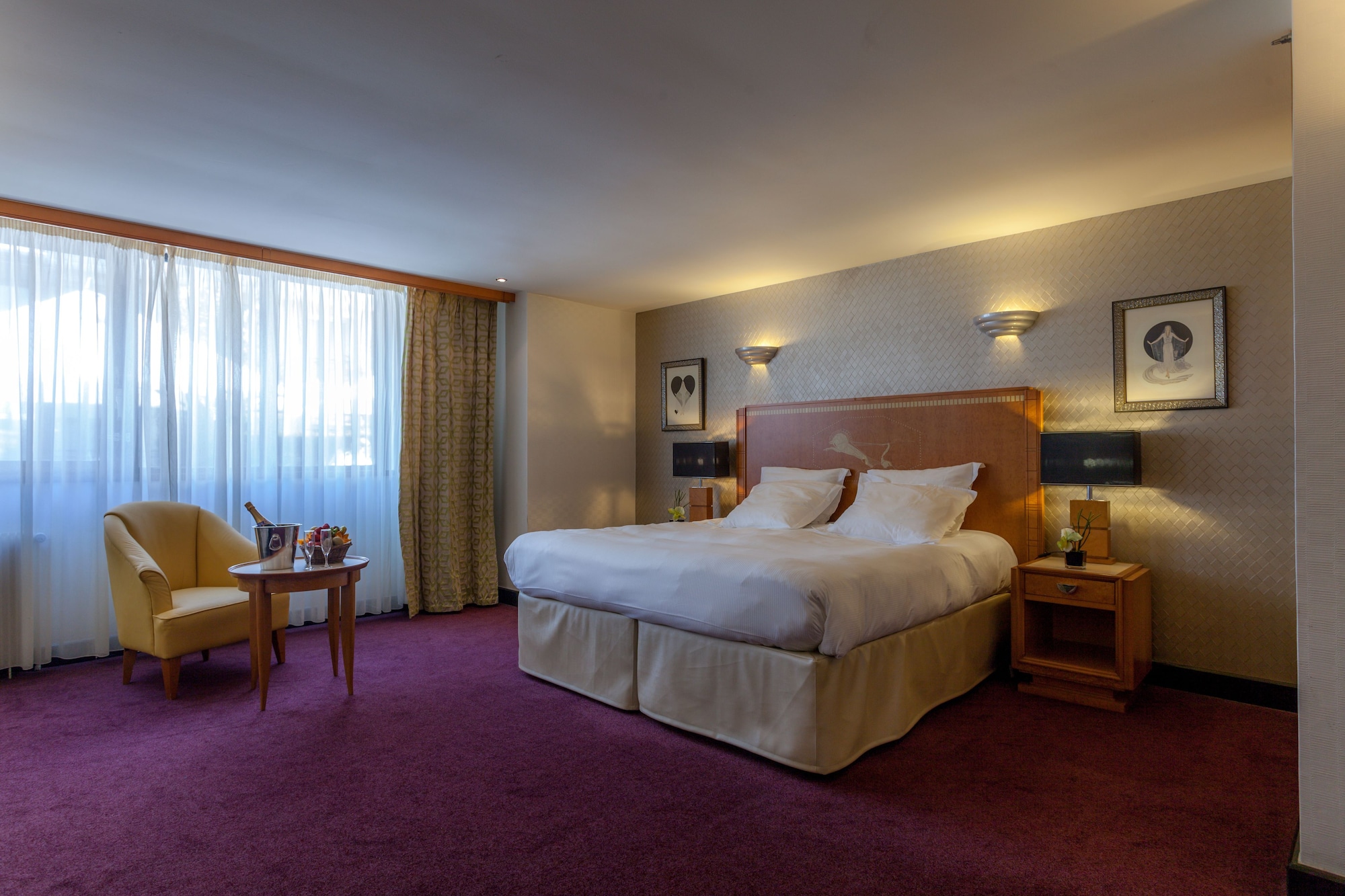 JUNIOR SUITE, EXECUTIVE
