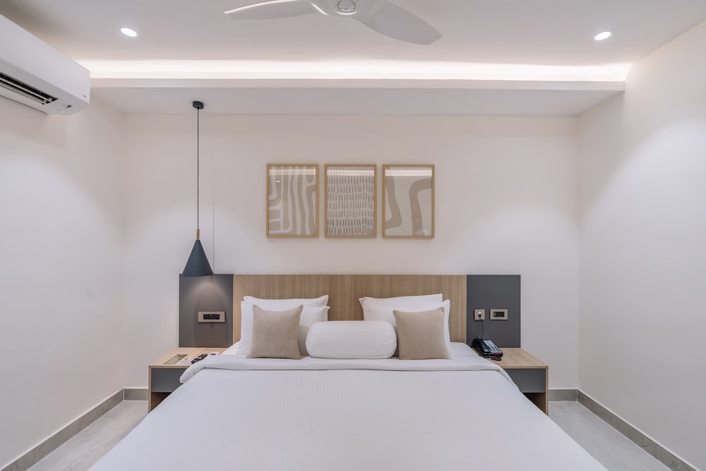 SKYLA Studios and Suites Kondapur 12/46