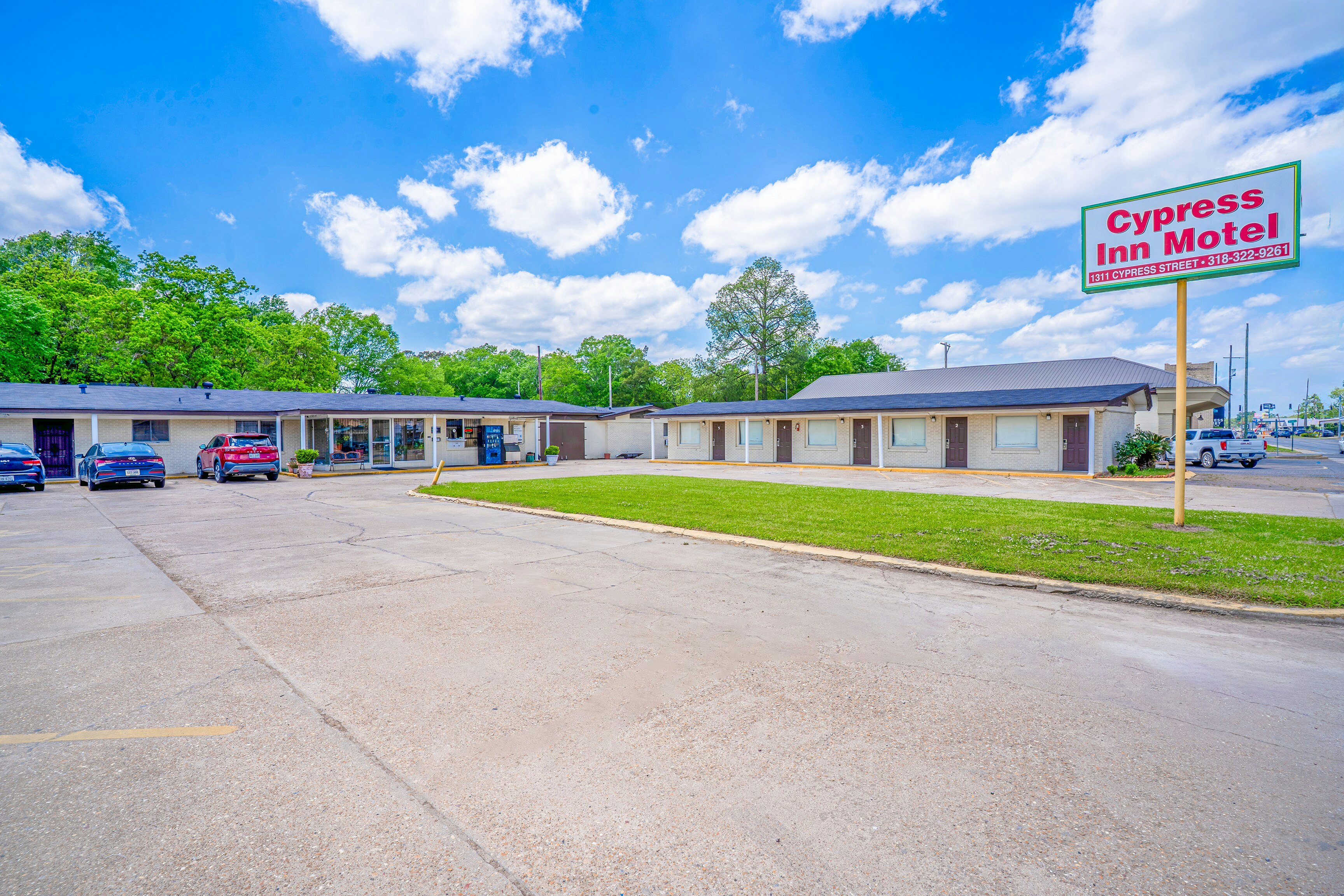 Cypress Inn Motel By OYO West Monroe I-20 88/102