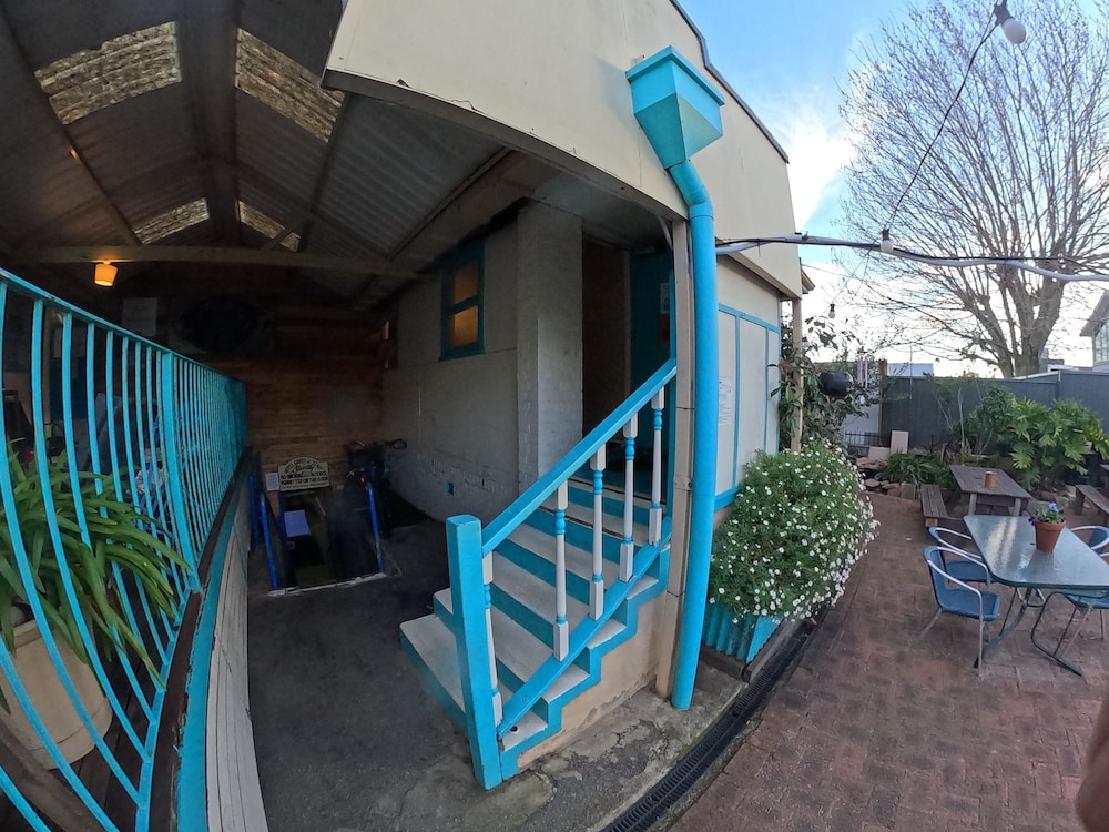 1849 Backpackers Hotel 2/50