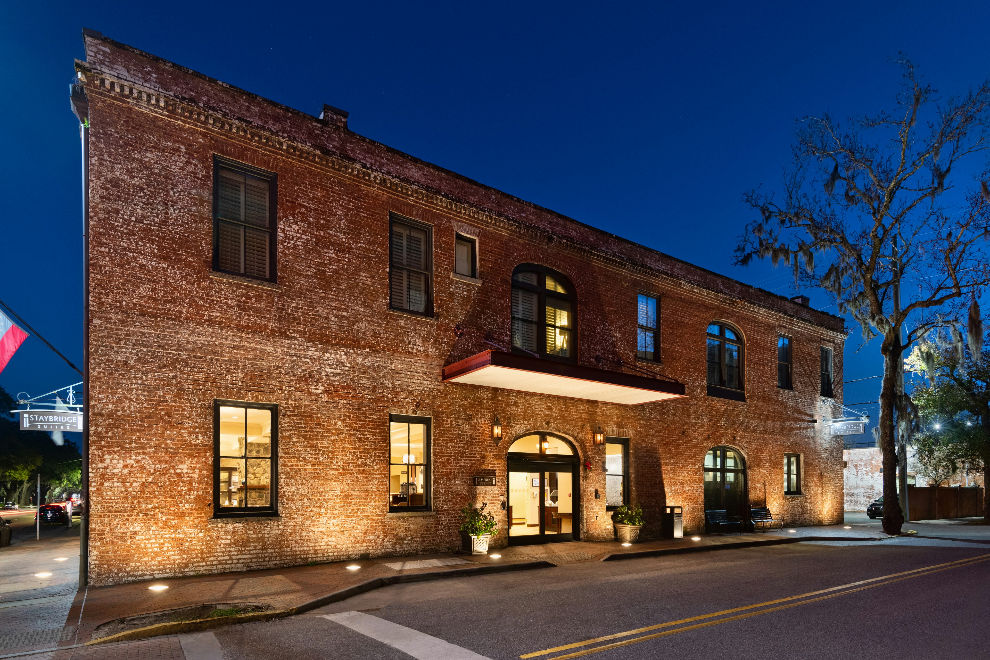 Staybridge Suites Savannah Historic District 48/52