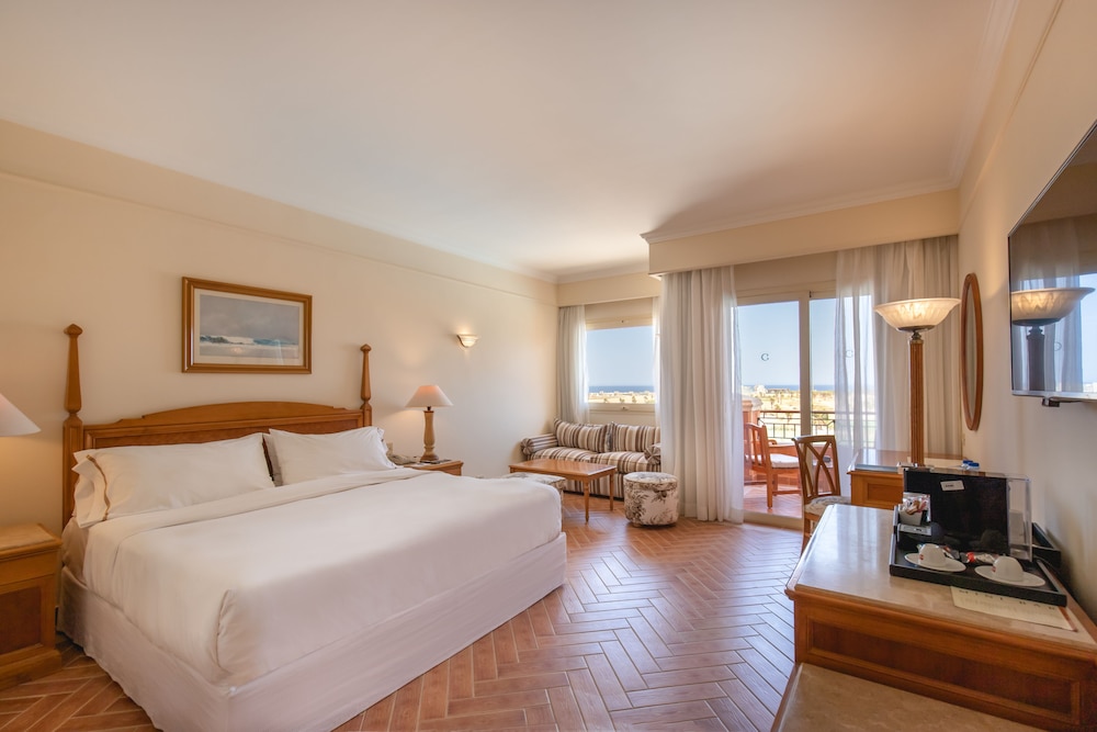 Golf, Executive, Double Bed, Pool and Sea View