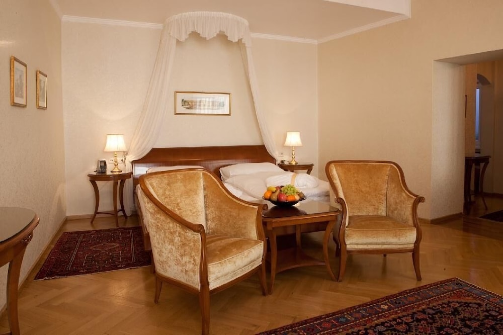 TOP CityLine Hotel Kaiserin Elisabeth 38/48