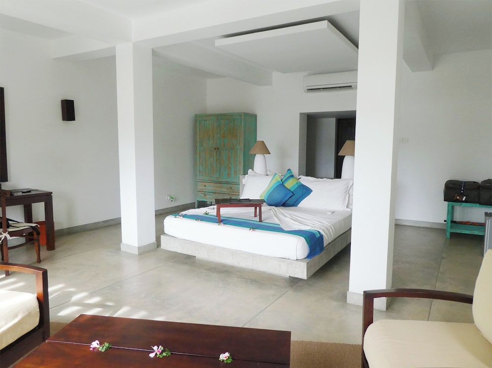 ROOM, DOUBLE BED, BALCONY