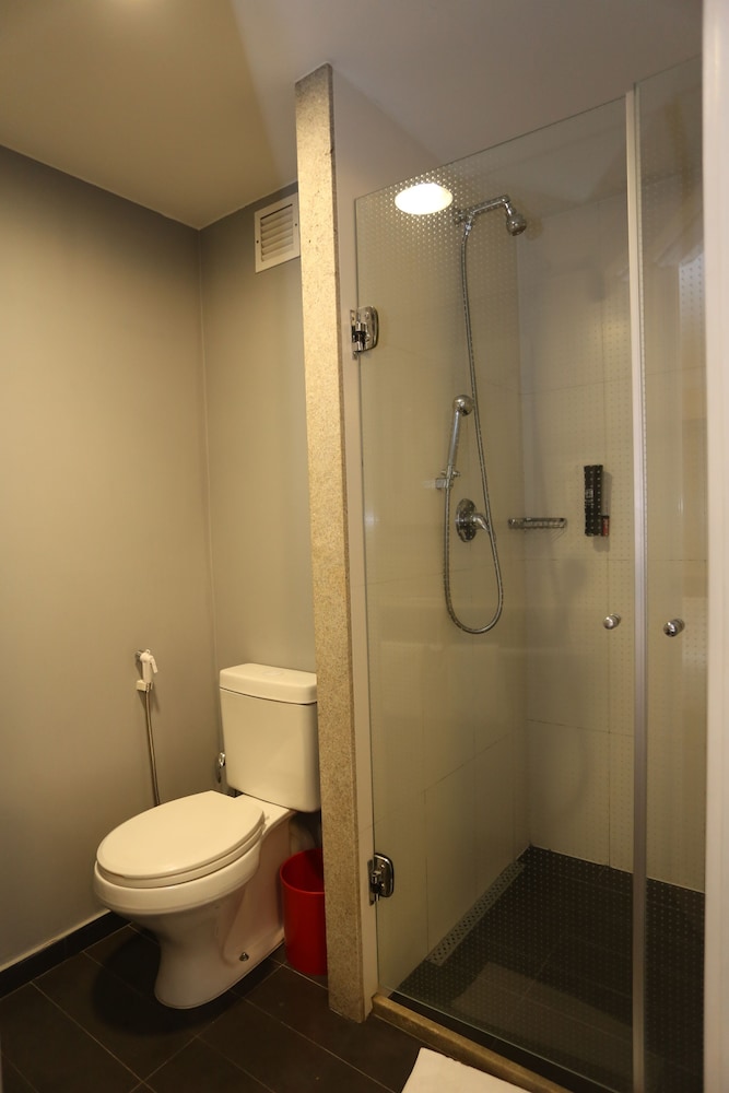 Ibis RJ Copacabana Posto 5 70/70