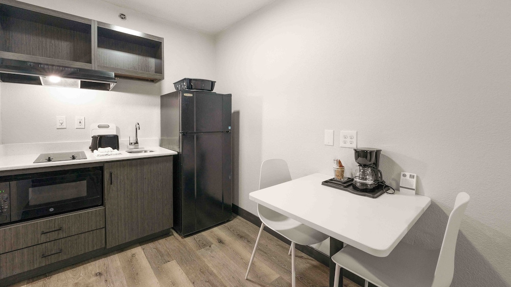 Motel6 Mobile, AL – Airport Blvd 26/26