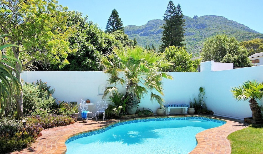 Hout Bay Beach Cottage 46/49