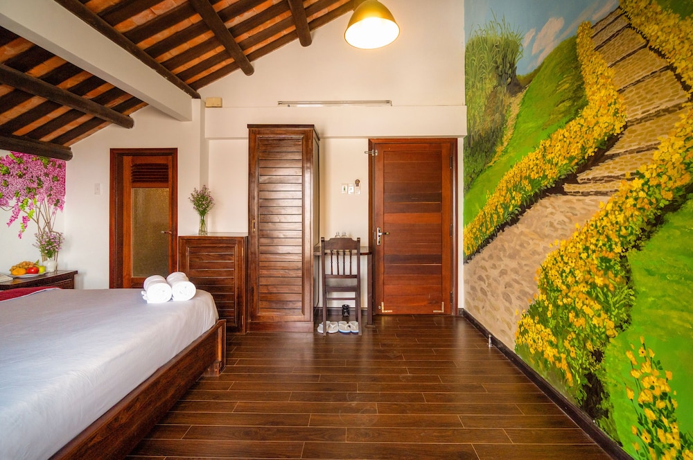 Golden Peach Villa Hoi An 19/68
