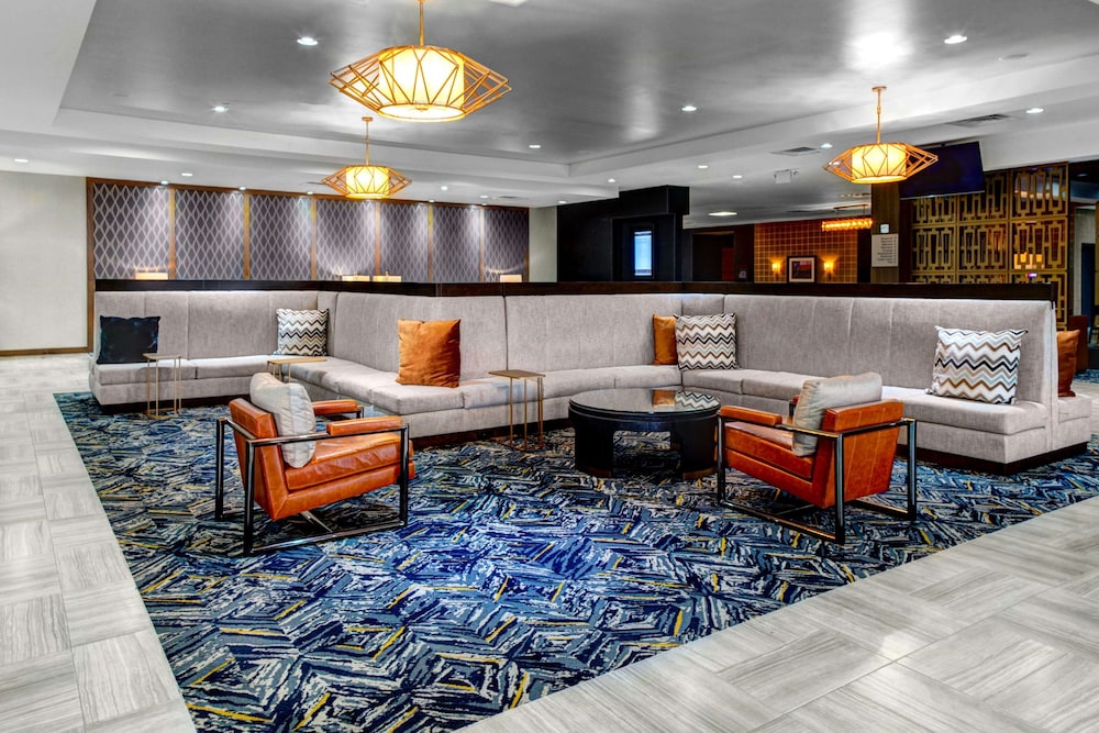 Doubletree By Hilton Hotel Arlington Dfw South 20/45