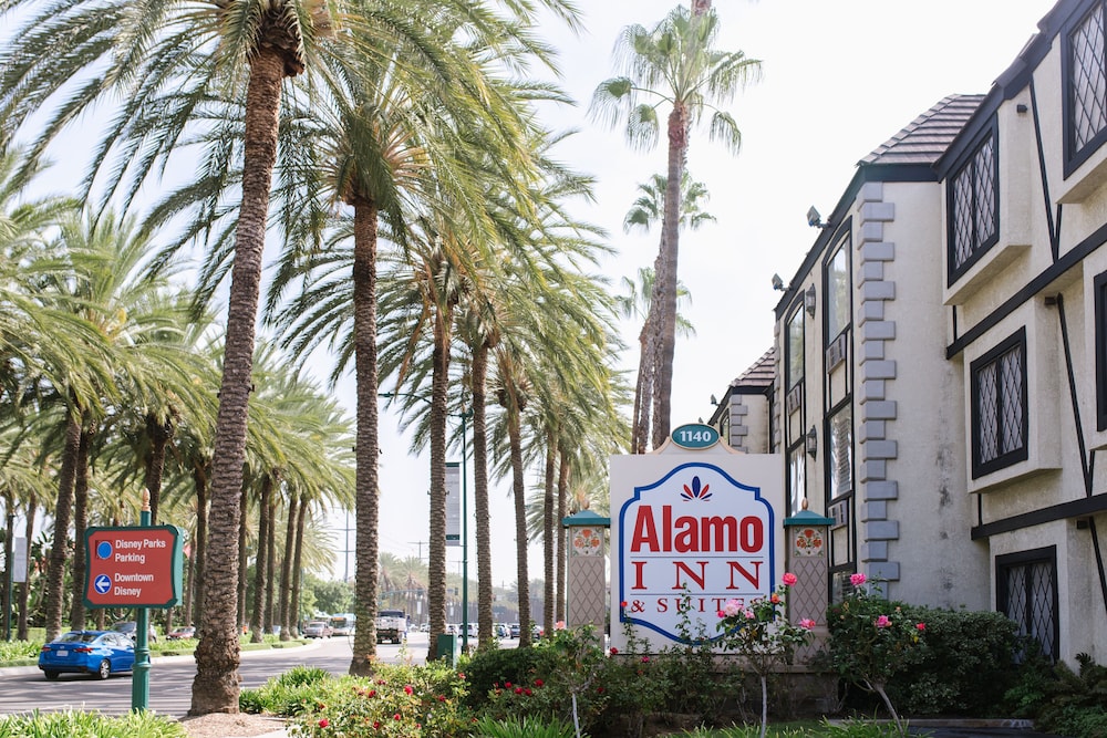 Alamo Inn Suites 56/61