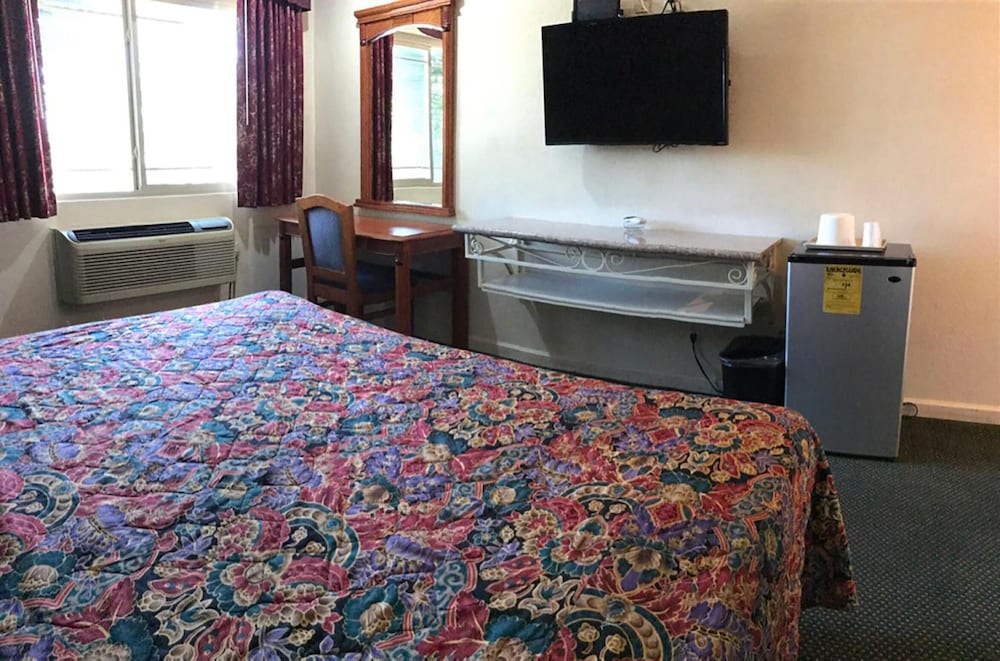 Starlight Inn Canoga Park 33/45