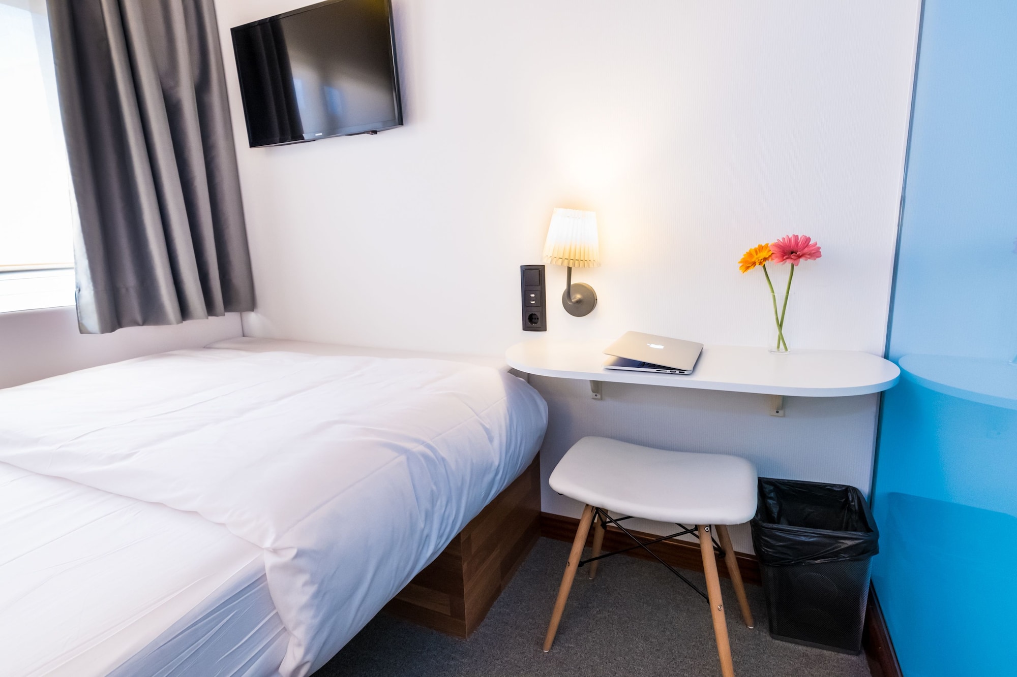 ECONOMY, DOUBLE BED, PRIVATE BATHROOM