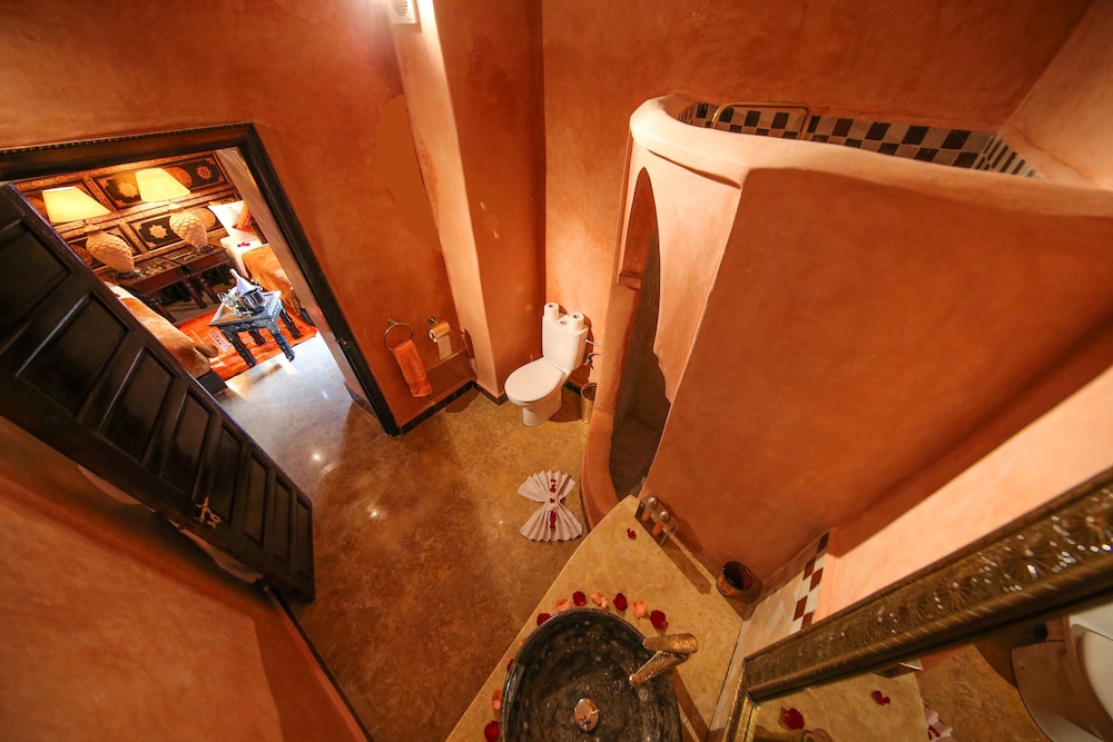 RIAD AFRICA 34/80