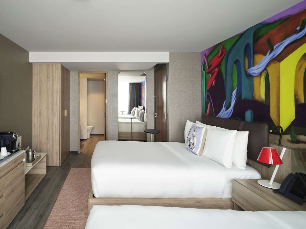 STANDARD, 2 DOUBLE BEDS