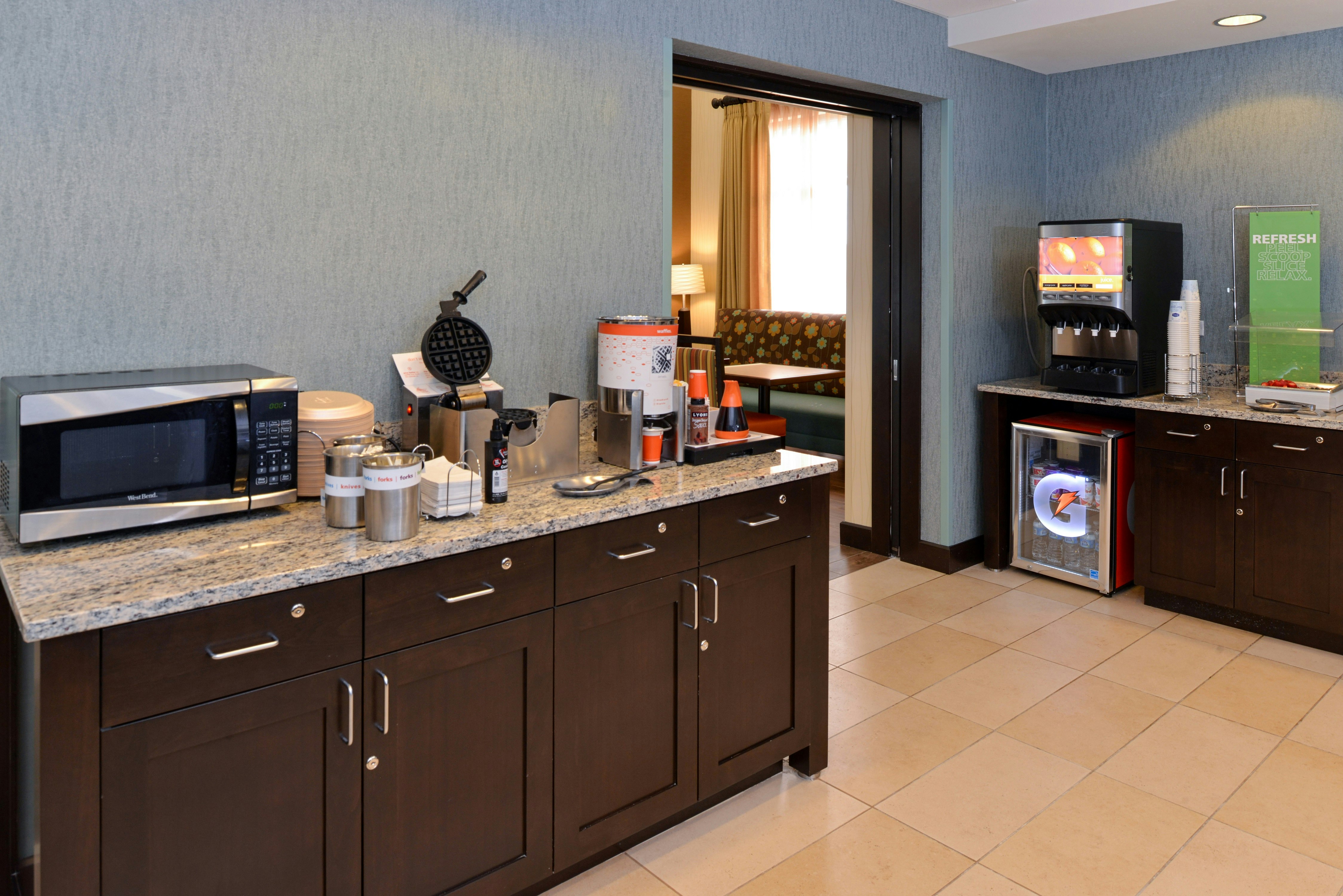 Hampton Inn & Suites Douglas 11/56