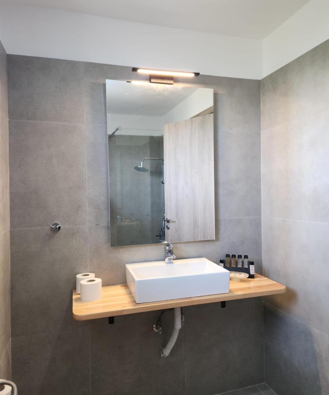 stefania hotel