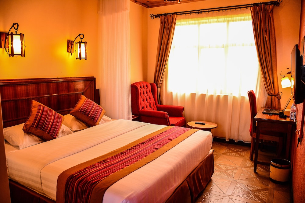 Seasons Airport Hotel 15/27